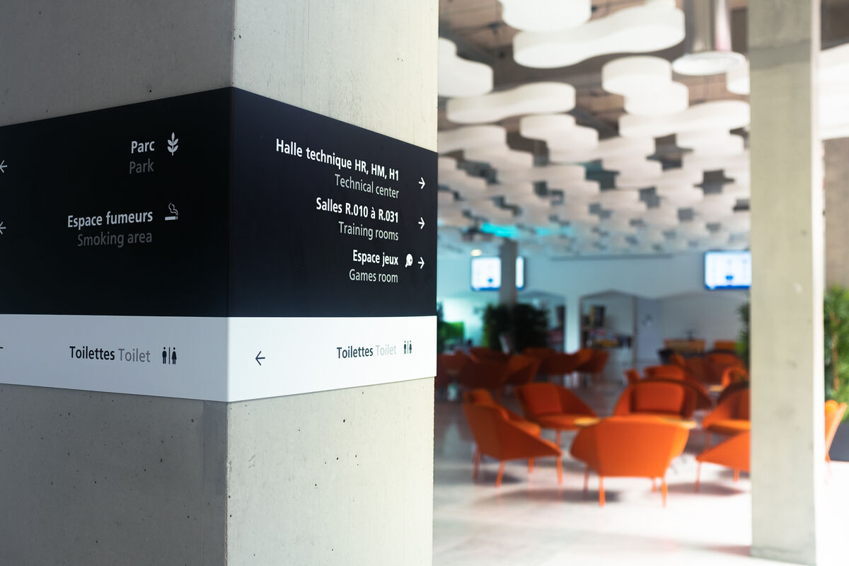 Anne et Lola Duval Signalétique EDF – EDF Campus Paris Saclay