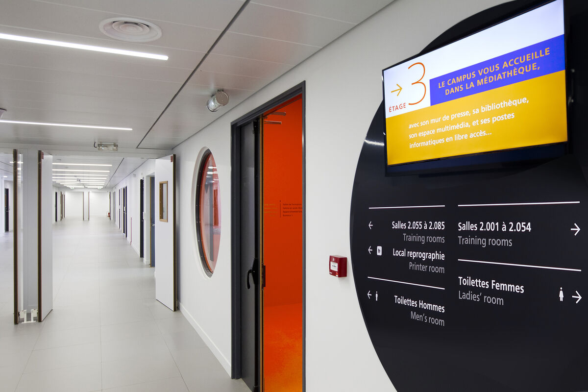 Anne et Lola Duval Signalétique EDF – EDF Campus Paris Saclay